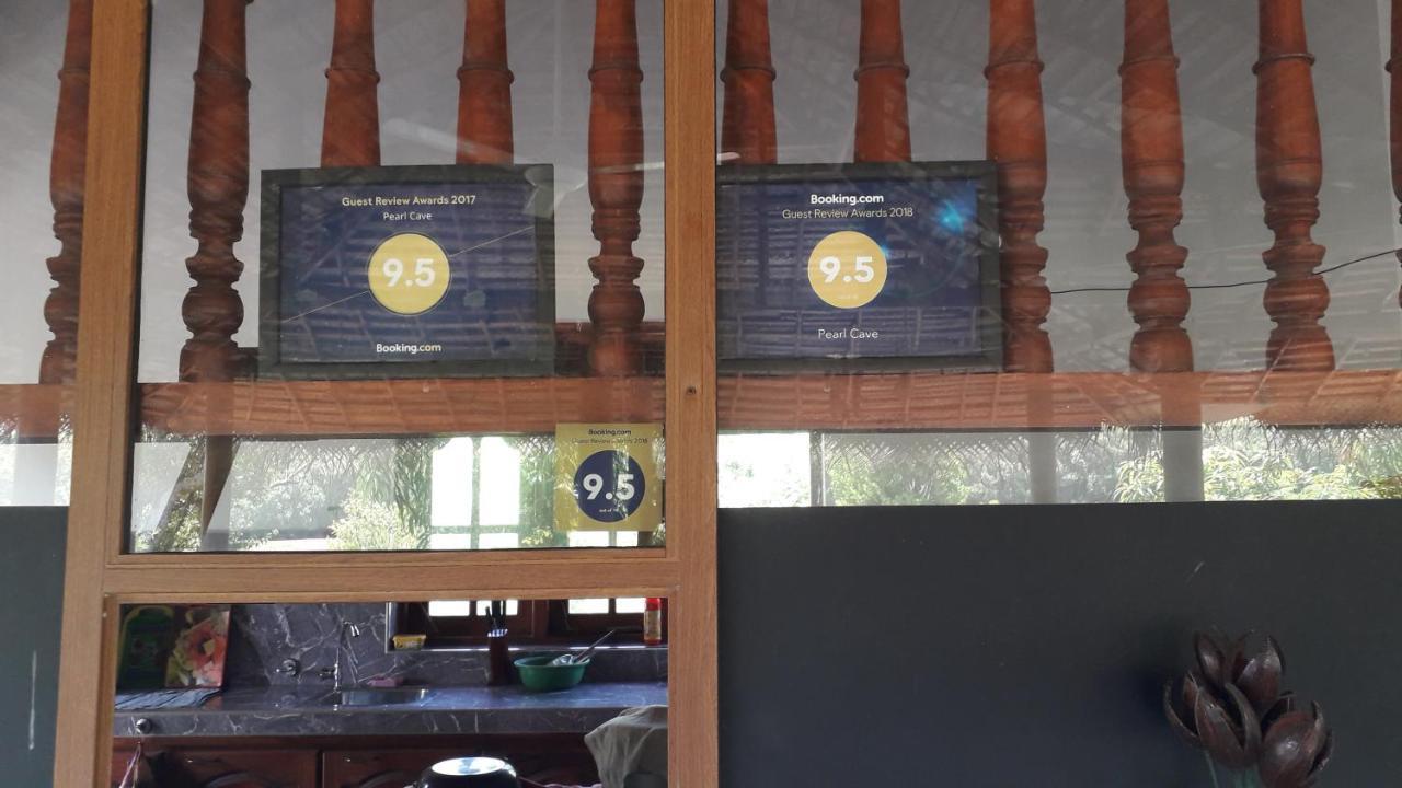 Pearl Cave Cabanas & Resturant 탕갈레 외부 사진