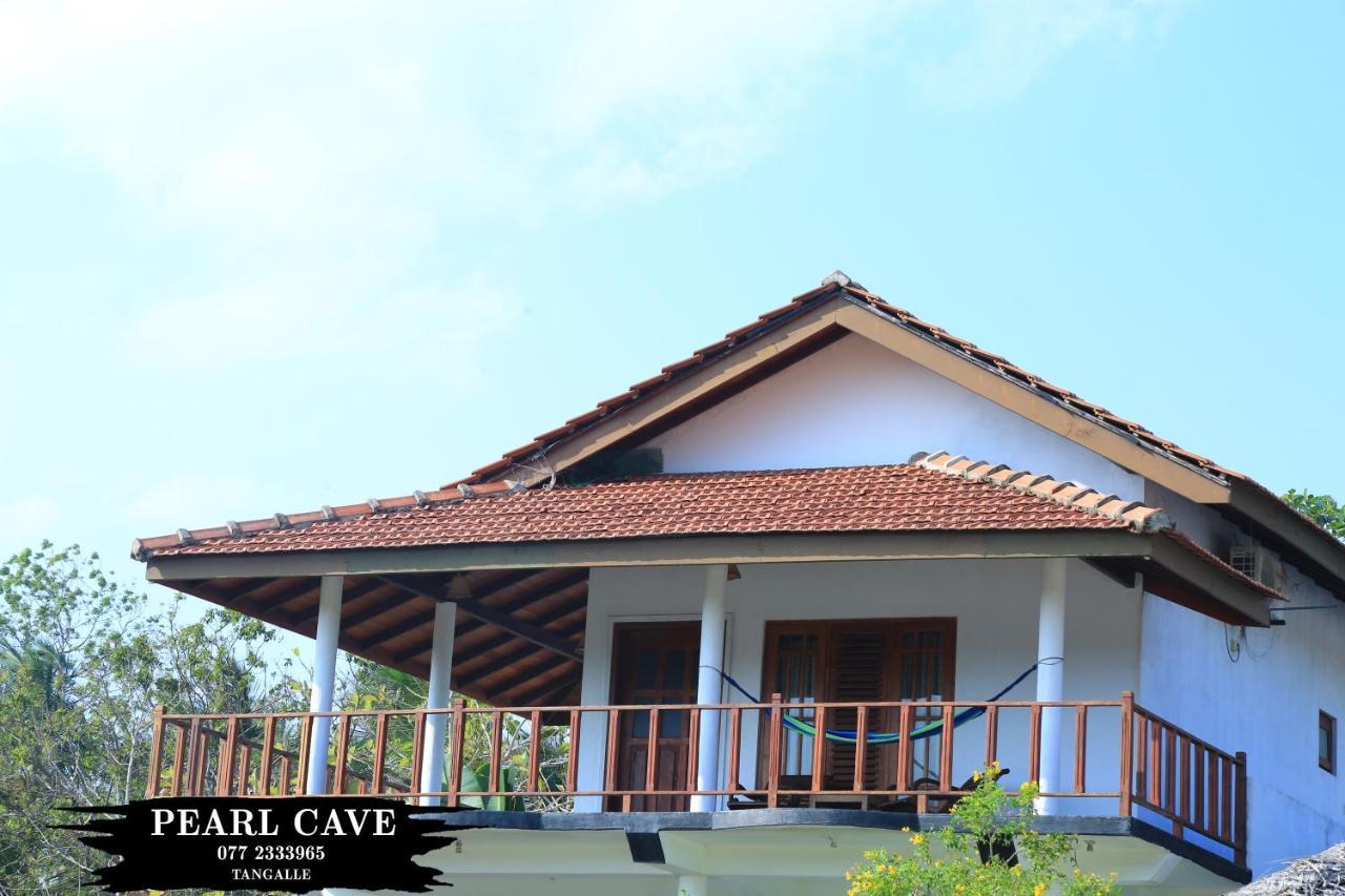 Pearl Cave Cabanas & Resturant 탕갈레 외부 사진