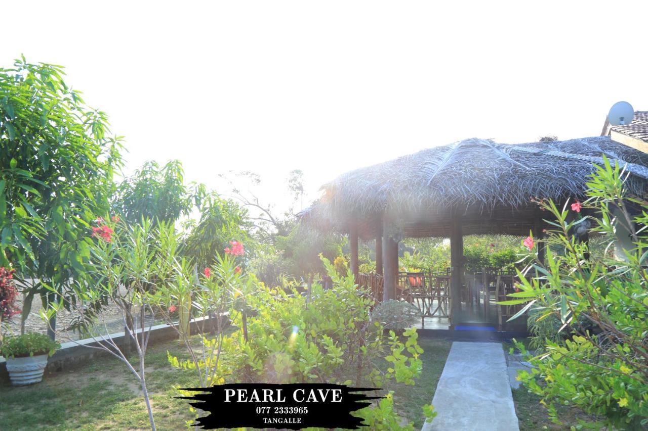 Pearl Cave Cabanas & Resturant 탕갈레 외부 사진